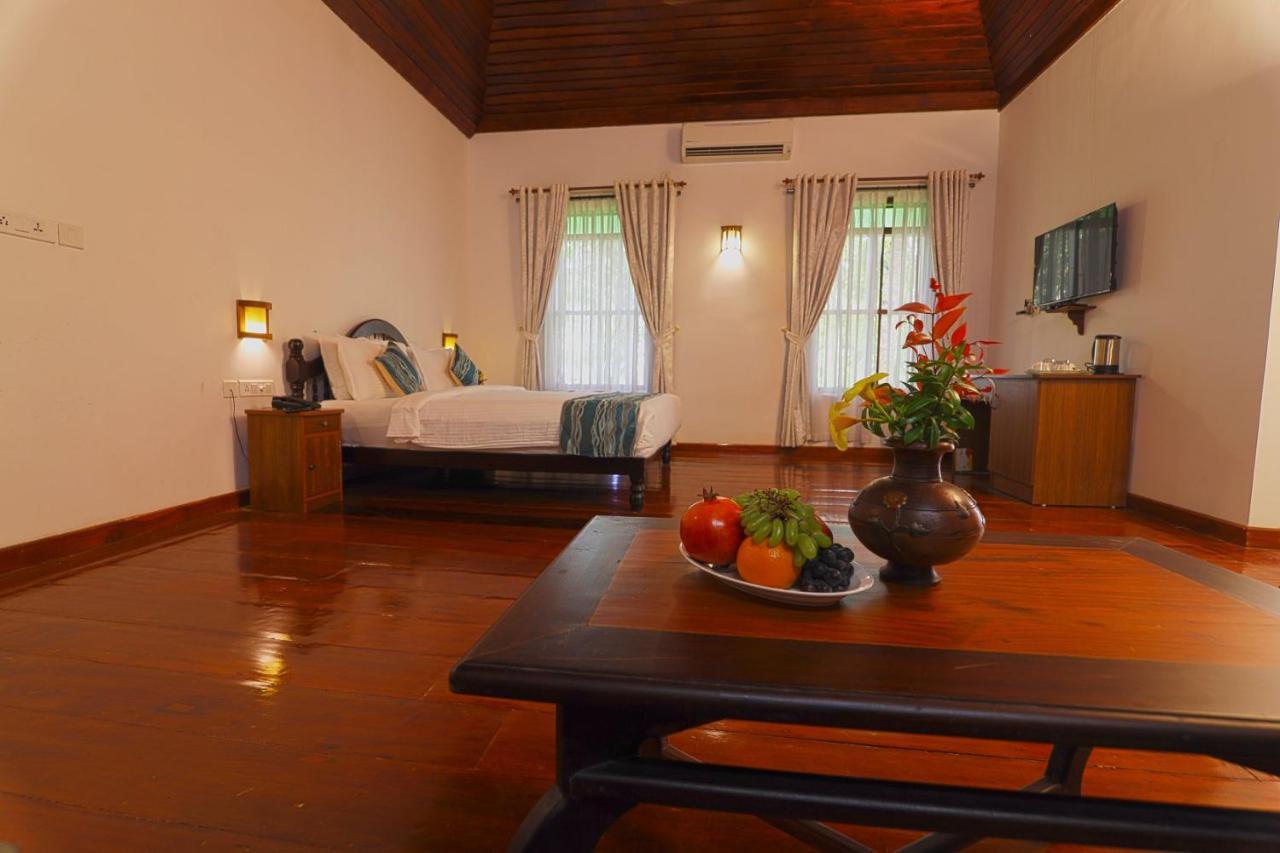Kumarakom Heritage Resort كوتايم المظهر الخارجي الصورة