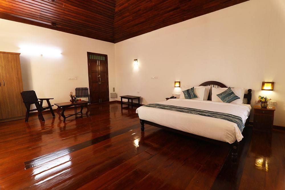 Kumarakom Heritage Resort كوتايم المظهر الخارجي الصورة