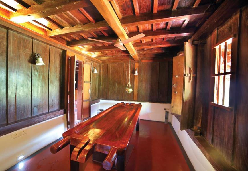 Kumarakom Heritage Resort كوتايم المظهر الخارجي الصورة